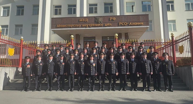 В МВД по РСО-Алания специально к 100-летнему юбилею службы участковых уполномоченных полиции создан мужской хор участковых