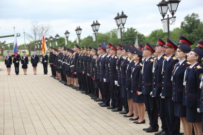 В следственном управлении состоялась церемония принятия торжественной клятвы у кадет Следственного комитета России